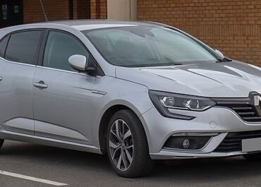 640px-2017_Renault_Megane_Dynamique_S_NAV_DC_1.5_Front