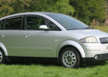 Audi_A2_Diesel_1390cc_registered_April_2003_02